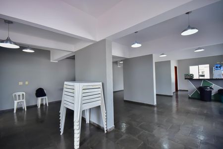 Apartamento à venda com 58m², 2 quartos e 1 vaga Apartamento à venda com 58m², 2 quartos e 1 vagaÁrea comum - Salão de festas