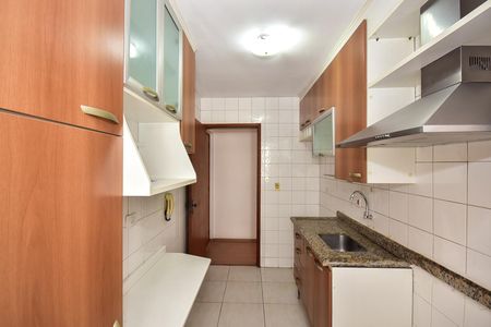 Apartamento à venda com 58m², 2 quartos e 1 vagaCozinha