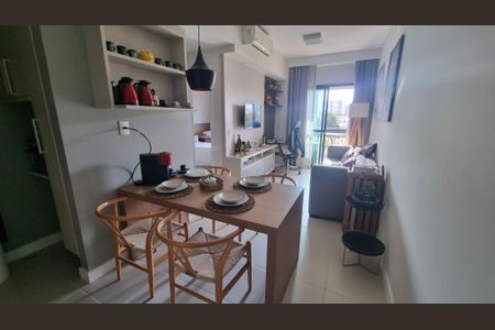 Sala de apartamento à venda com 1 quarto, 35m² em Jacarepaguá, Rio de Janeiro