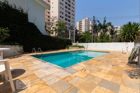 Apartamento para alugar com 115m², 3 quartos e 2 vagas Apartamento para alugar com 115m², 3 quartos e 2 vagasÁrea comum - Piscina