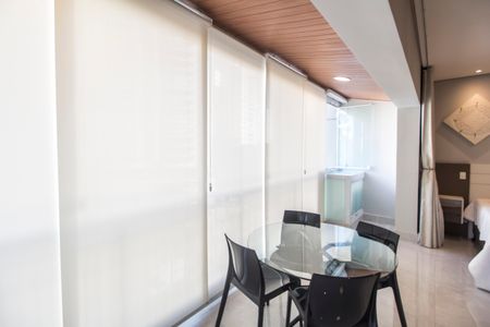 Apartamento à venda com 50m², 1 quarto e 2 vagas Apartamento à venda com 50m², 1 quarto e 2 vagasSala