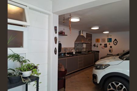 Casa à venda com 237m², 2 quartos e 4 vagas Casa à venda com 237m², 2 quartos e 4 vagasGaragem
