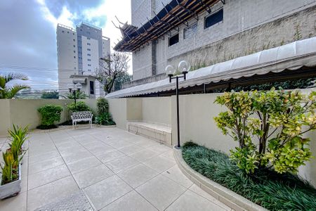 Apartamento à venda com 68m², 2 quartos e 1 vagaÁrea comum