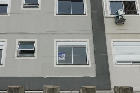 Apartamento à venda com 44m², 2 quartos e 1 vagaFachada - Placa