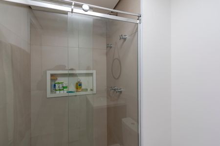 Apartamento à venda com 84m², 2 quartos e 2 vagas Apartamento à venda com 84m², 2 quartos e 2 vagasBanheiro