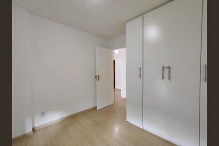 Apartamento à venda com 97m², 3 quartos e 1 vagaQuarto 2
