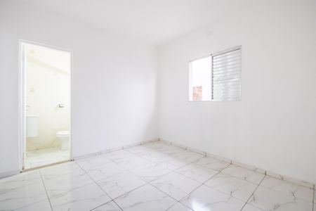 Sala/Quarto de casa para alugar com 1 quarto, 55m² em Santo Antônio, Osasco