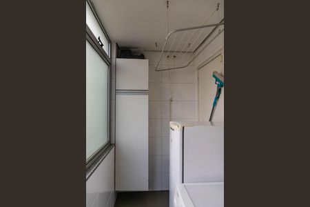 Apartamento à venda com 100m², 3 quartos e 2 vagas Apartamento à venda com 100m², 3 quartos e 2 vagasÁrea de Serviço