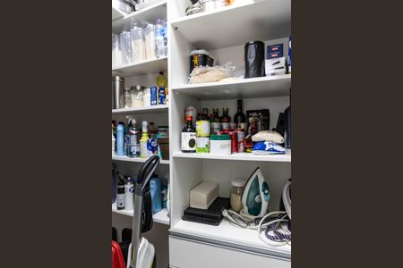 Apartamento à venda com 100m², 3 quartos e 2 vagas Apartamento à venda com 100m², 3 quartos e 2 vagasDespensa