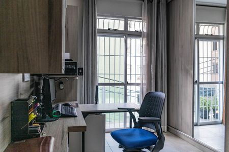 Apartamento à venda com 100m², 3 quartos e 2 vagas Apartamento à venda com 100m², 3 quartos e 2 vagasQuarto 2