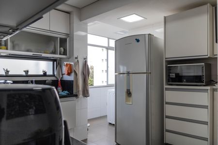 Apartamento à venda com 100m², 3 quartos e 2 vagas Apartamento à venda com 100m², 3 quartos e 2 vagasCozinha
