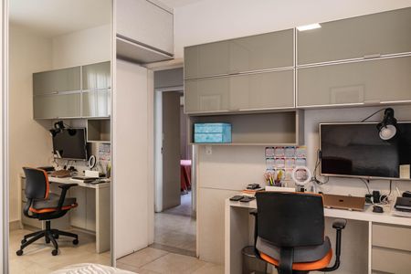 Apartamento à venda com 100m², 3 quartos e 2 vagas Apartamento à venda com 100m², 3 quartos e 2 vagasQuarto 1