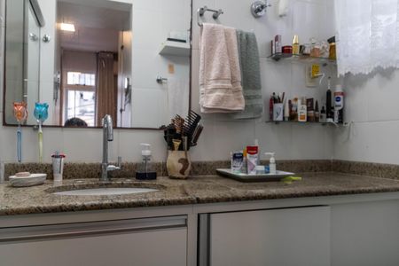 Apartamento à venda com 100m², 3 quartos e 2 vagas Apartamento à venda com 100m², 3 quartos e 2 vagasBanheiro da Suíte