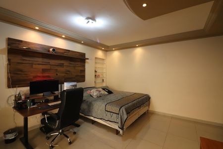 Casa à venda com 370m², 3 quartos e 8 vagasSuíte 1