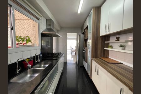 Apartamento à venda com 134m², 4 quartos e 2 vagas Apartamento à venda com 134m², 4 quartos e 2 vagasCozinha