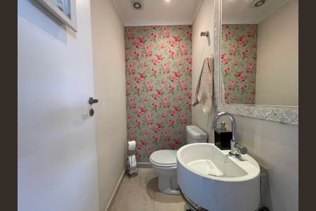 Apartamento à venda com 134m², 4 quartos e 2 vagas Apartamento à venda com 134m², 4 quartos e 2 vagasBanheiro