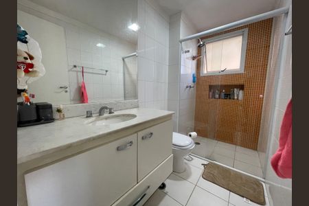 Apartamento à venda com 134m², 4 quartos e 2 vagas Apartamento à venda com 134m², 4 quartos e 2 vagasBanheiro