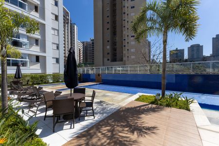 Apartamento à venda com 86m², 3 quartos e 2 vagas Apartamento à venda com 86m², 3 quartos e 2 vagasÁrea comum - Piscina