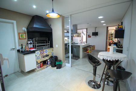 Casa à venda com 287m², 4 quartos e 4 vagas Casa à venda com 287m², 4 quartos e 4 vagasÁrea Gourmet