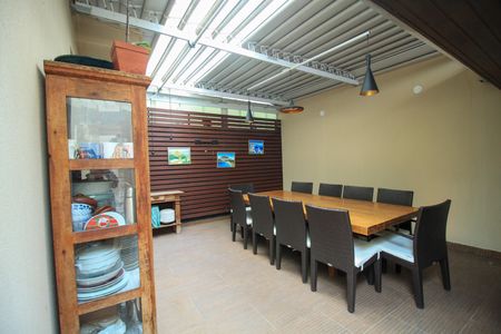 Casa à venda com 287m², 4 quartos e 4 vagas Casa à venda com 287m², 4 quartos e 4 vagasÁrea Gourmet