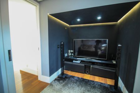 Casa à venda com 287m², 4 quartos e 4 vagas Casa à venda com 287m², 4 quartos e 4 vagasQuarto