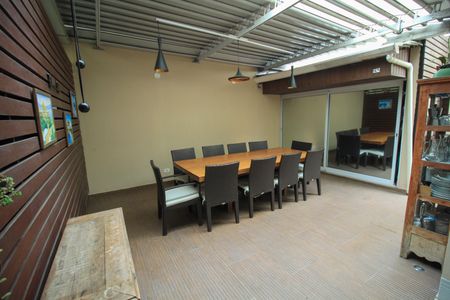 Casa à venda com 287m², 4 quartos e 4 vagas Casa à venda com 287m², 4 quartos e 4 vagasÁrea Gourmet