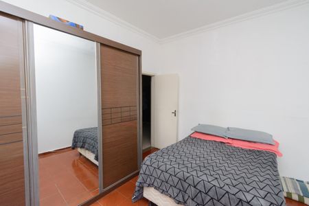 Casa à venda com 416m², 3 quartos e 4 vagasCasa 1 - Quarto 2