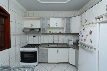 Casa à venda com 416m², 3 quartos e 4 vagasCasa 2 - Cozinha