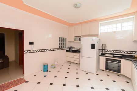 Casa à venda com 416m², 3 quartos e 4 vagasCasa 1 - Cozinha