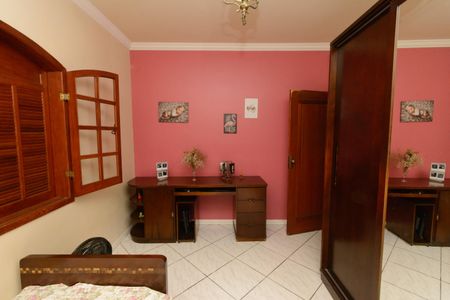 Casa à venda com 416m², 3 quartos e 4 vagasCasa 2 - Quarto 2