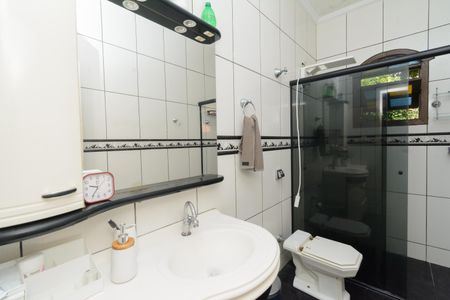 Casa à venda com 416m², 3 quartos e 4 vagasCasa 1 - Banheiro