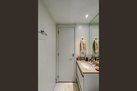 Apartamento à venda com 71m², 3 quartos e 1 vagaBanheiro Social