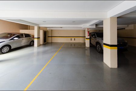 Apartamento à venda com 80m², 3 quartos e 2 vagas Apartamento à venda com 80m², 3 quartos e 2 vagasGaragem