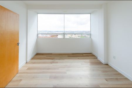 Apartamento à venda com 80m², 3 quartos e 2 vagas Apartamento à venda com 80m², 3 quartos e 2 vagasSuíte