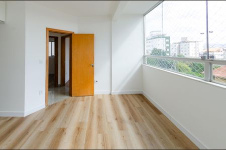 Apartamento à venda com 80m², 3 quartos e 2 vagas Apartamento à venda com 80m², 3 quartos e 2 vagasSuíte