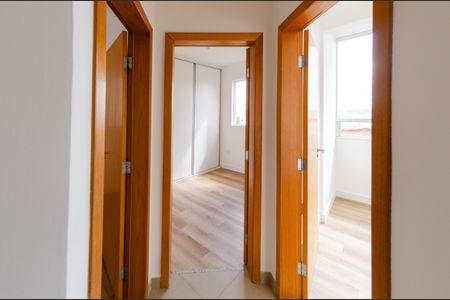 Apartamento à venda com 80m², 3 quartos e 2 vagas Apartamento à venda com 80m², 3 quartos e 2 vagasCorredor