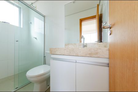 Apartamento à venda com 80m², 3 quartos e 2 vagas Apartamento à venda com 80m², 3 quartos e 2 vagasBanheiro da Suíte