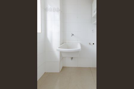 Apartamento à venda com 80m², 3 quartos e 2 vagas Apartamento à venda com 80m², 3 quartos e 2 vagasÁrea de serviço