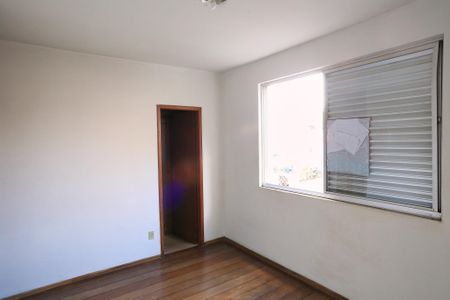 Apartamento para alugar com 100m², 3 quartos e 2 vagasSuíte