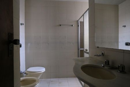 Apartamento para alugar com 100m², 3 quartos e 2 vagasBanheiro