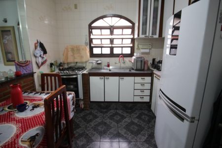 Casa à venda com 90m², 2 quartos e 1 vagaCozinha