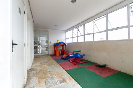 Apartamento à venda com 25m², 1 quarto e 1 vaga Apartamento à venda com 25m², 1 quarto e 1 vaga Área comum - Playground
