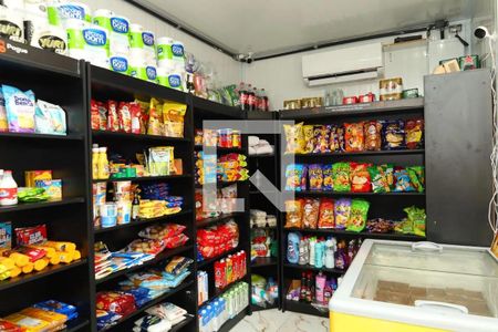 Apartamento à venda com 25m², 1 quarto e 1 vaga Apartamento à venda com 25m², 1 quarto e 1 vagaMini Mercado