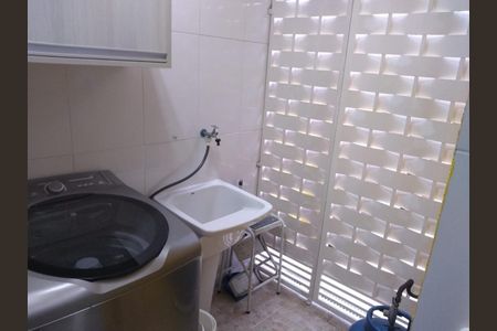 Casa à venda com 85m², 2 quartos e 3 vagas