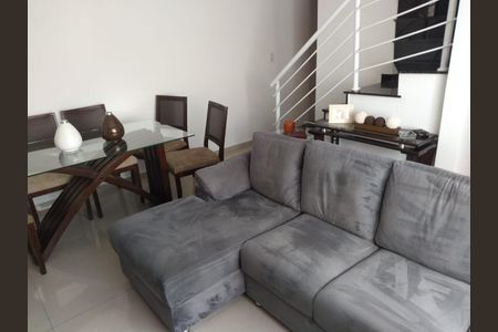 Casa à venda com 85m², 2 quartos e 3 vagas