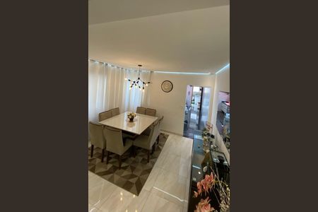 Casa à venda com 340m², 3 quartos e 3 vagas