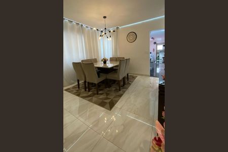 Casa à venda com 340m², 3 quartos e 3 vagas