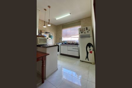 Casa à venda com 340m², 3 quartos e 3 vagas