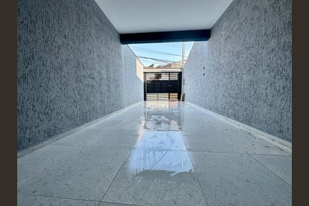 Casa à venda com 110m², 2 quartos e 2 vagas