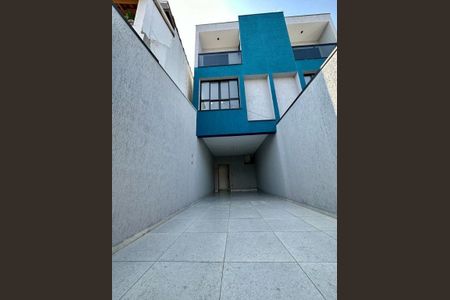 Casa à venda com 110m², 2 quartos e 2 vagas